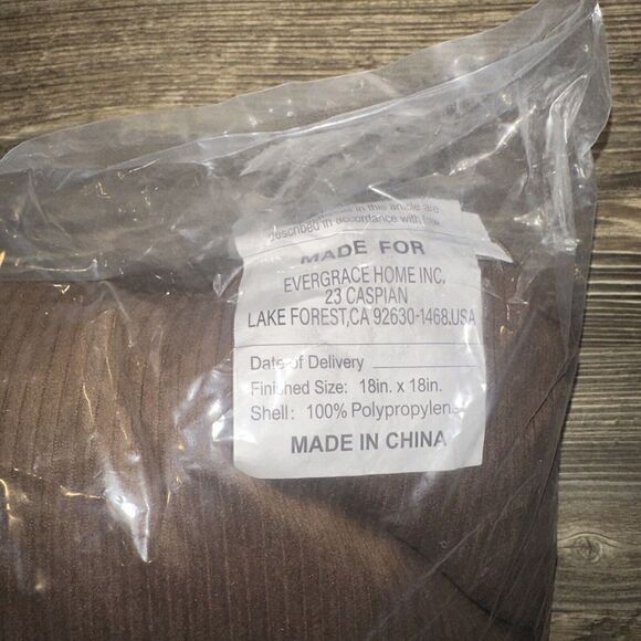 Ever Grace 18" x 18" Square Pillow. Cub Brown solid ribbed textured pillow. NWT - Picture 6 of 7
